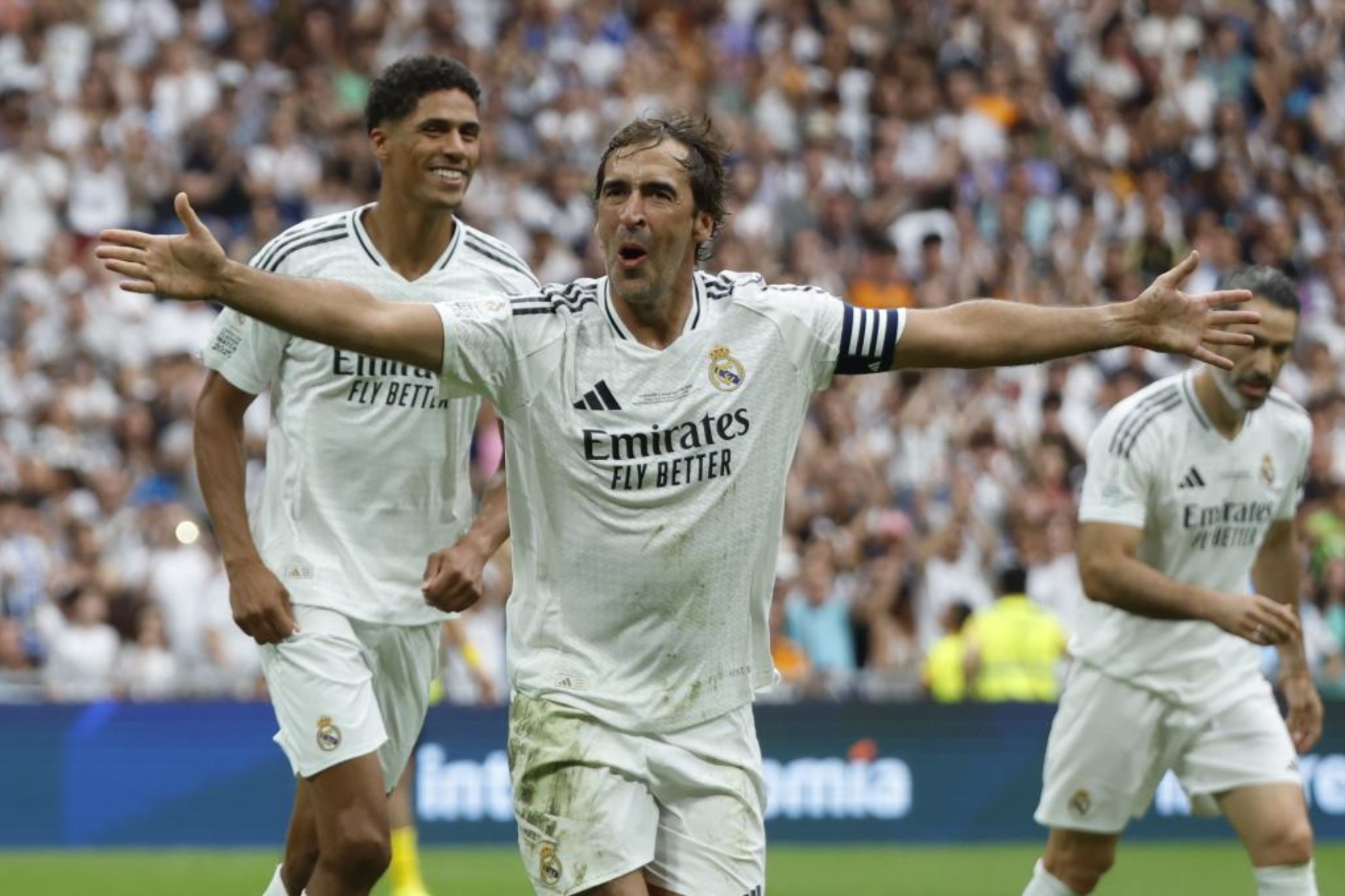 再度披上白 再度披上白